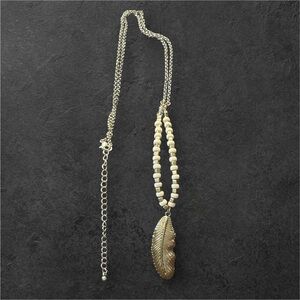 Feather Pendant Necklace‎ Cream Beads Silver Chain Bohemian Style Jewelry